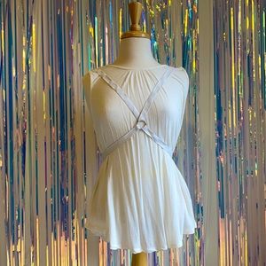 Tobi • O-Ring Bondage Flowy Tank